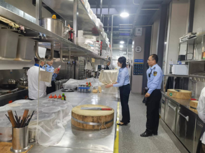 合水县市场监督管理局 守护舌尖安全 助力学子逐梦